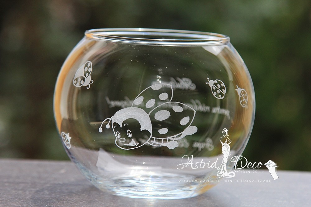 Bol de sticla gravat manual - Buburuze - 12cm