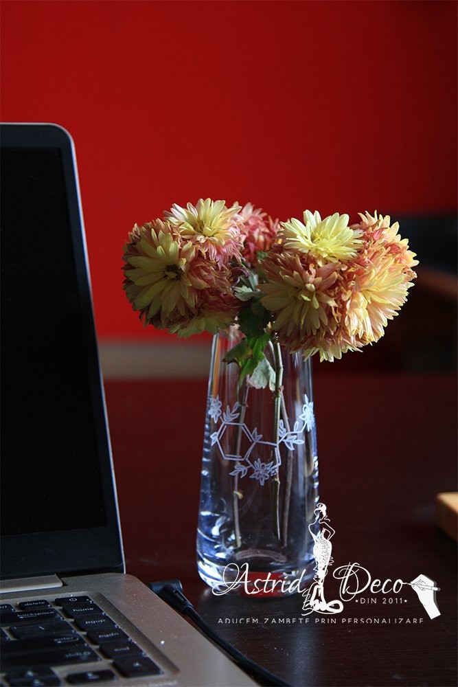 Vaza gravata manual -15 cm- Molecula Fericirii