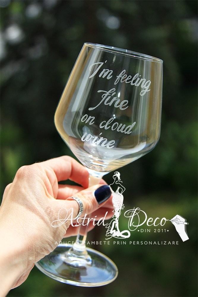 Pahar vin gravat manual - Cloud Wine 
