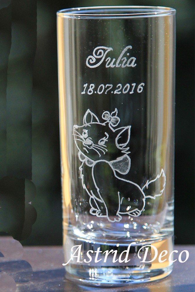 Pahar apa gravat manual- Pisica Marie