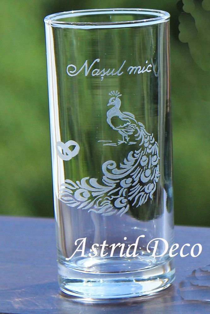 Pahar apa gravat manual- Paun