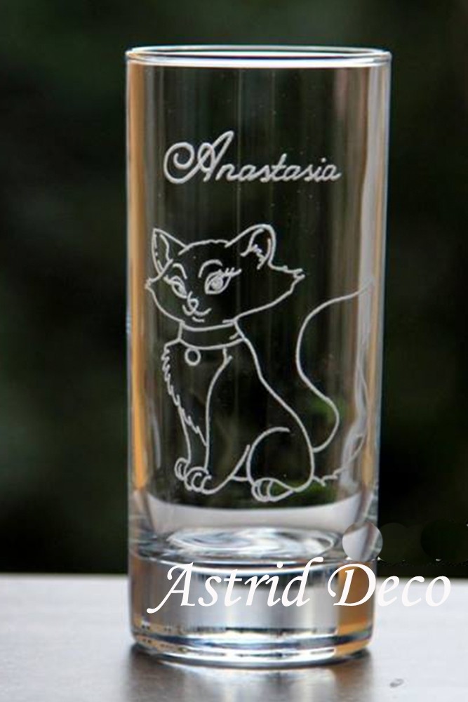 Pahar apa gravat manual- pisica Ducesa