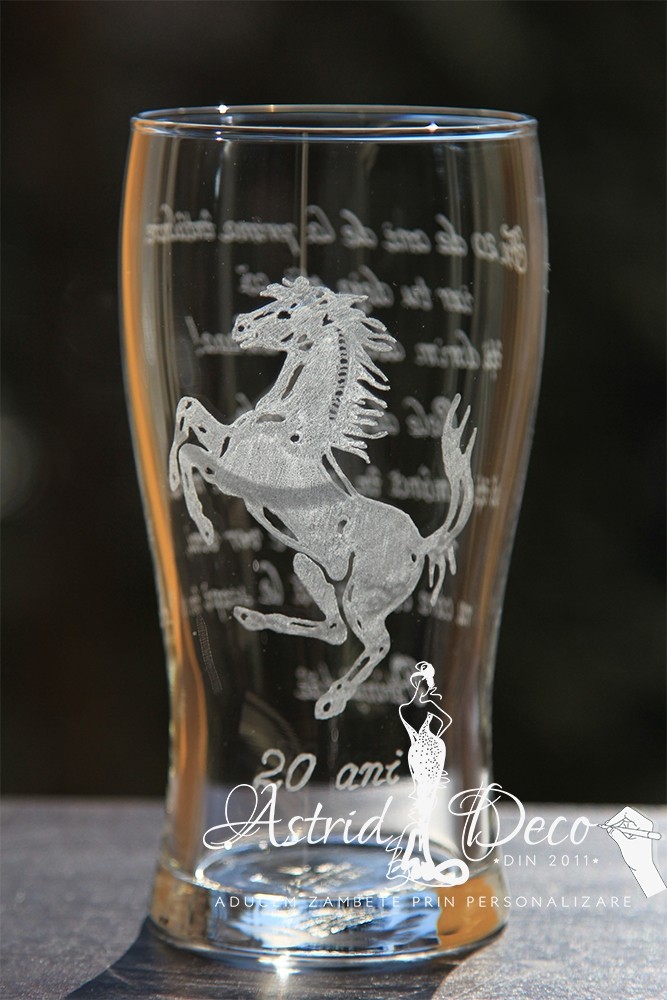 Pahar bere gravat manual - Ferrari
