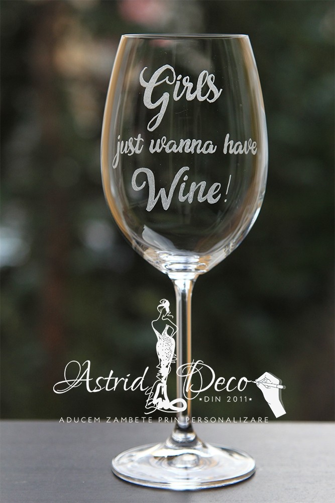 Pahar vin Bohemia gravat manual - Girls 