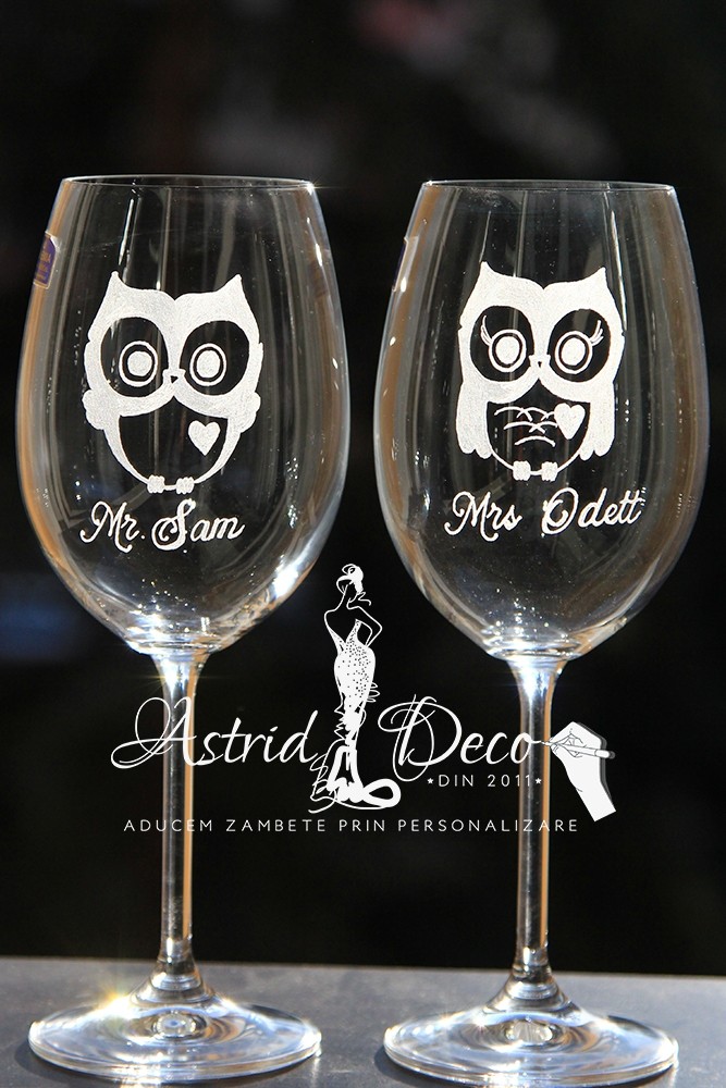 Set 2 pahare vin - Bohemia - gravate manual - Bufnite