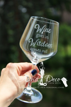 Pahar vin gravat manual - Wisdom